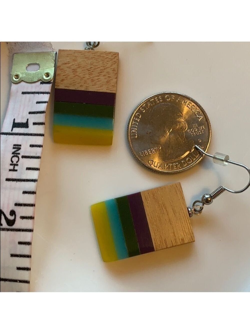 Boho unique chunky neutral wood and resin dangle earrings - Picture 5 of 6